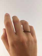 Cargar imagen en el visor de la galería, ANILLO MAGIC RAIN