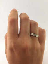 Cargar imagen en el visor de la galería, ANILLO JUST LOVE ANCHO