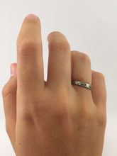 Cargar imagen en el visor de la galería, ANILLO STEPS OF LOVE