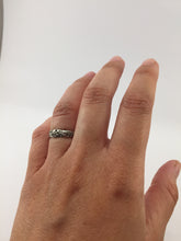 Cargar imagen en el visor de la galería, ANILLO LOVE ROCK