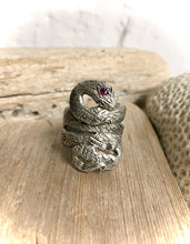 Cargar imagen en el visor de la galería, ANILLO EVA SNAKE