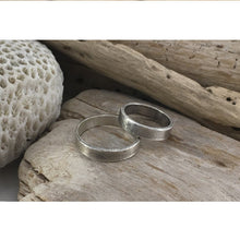 Cargar imagen en el visor de la galería, ANILLO JUST LOVE ANCHO